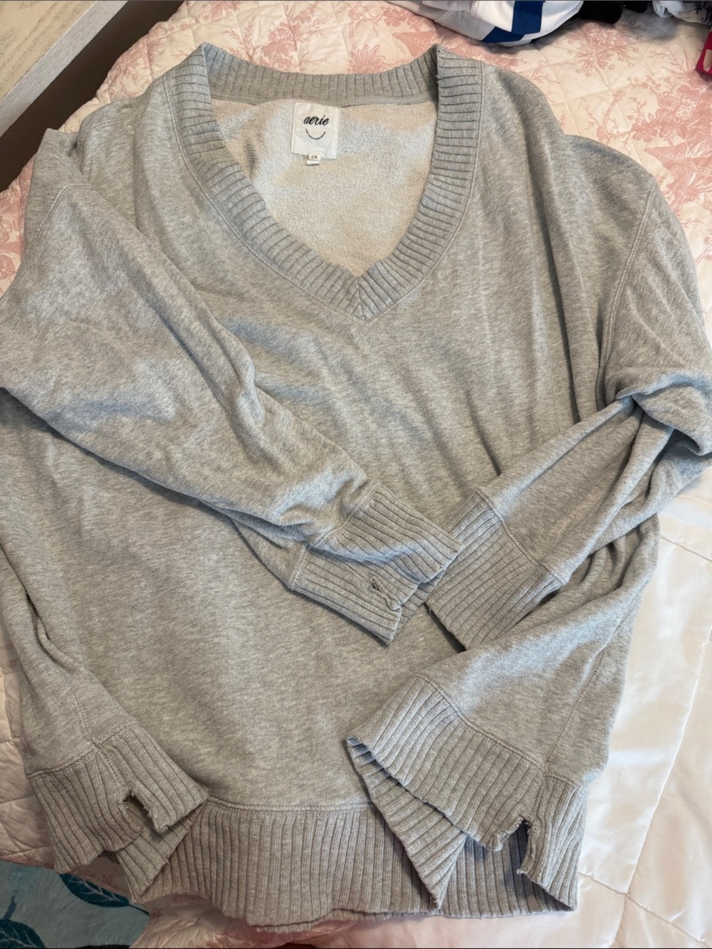 aerie Heather Gray V-Neck Lightweight Sweater